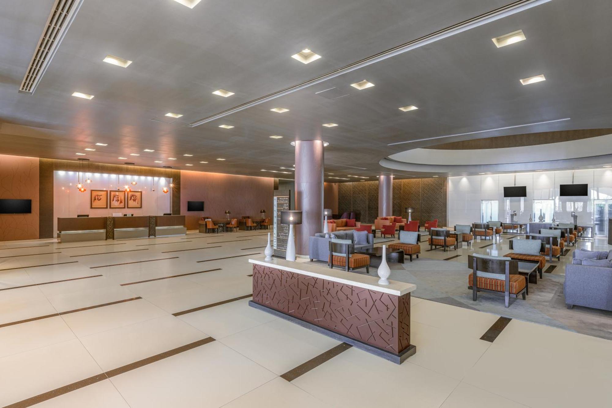 فندق هيلي ريحان باي روتانا العين المظهر الخارجي الصورة The lounge at the airport