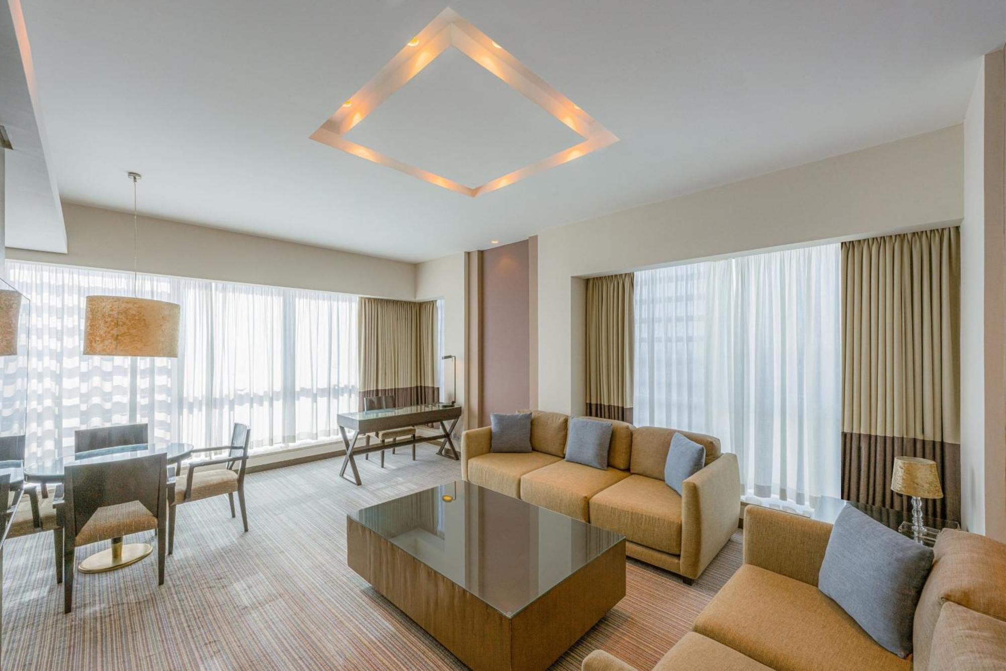 فندق هيلي ريحان باي روتانا العين المظهر الخارجي الصورة A suite at the hotel