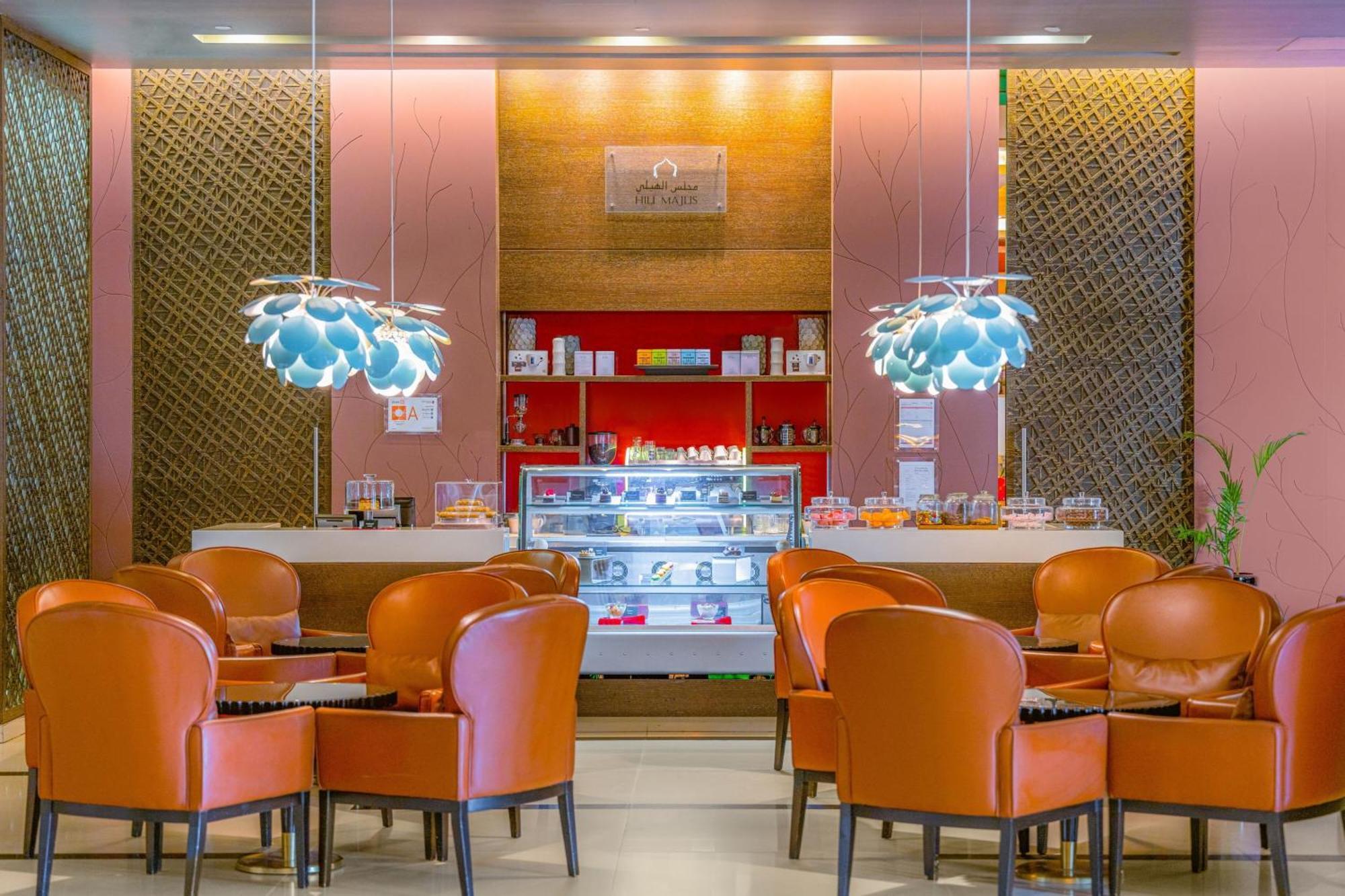 فندق هيلي ريحان باي روتانا العين المظهر الخارجي الصورة The lounge at the airport